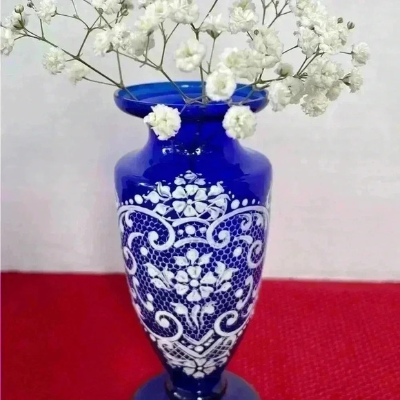 Gorgeous Vintage Cobalt Blue Glass Vases w/ Enamel Painted Lace Design set of 2 - Picture 7 of 7